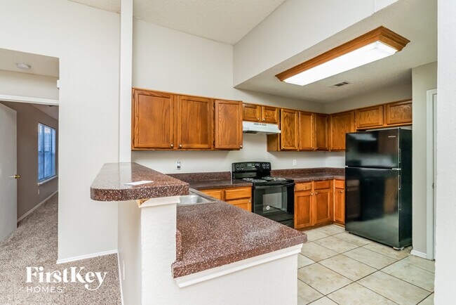 Foto del edificio - 226 Valley Spring Dr