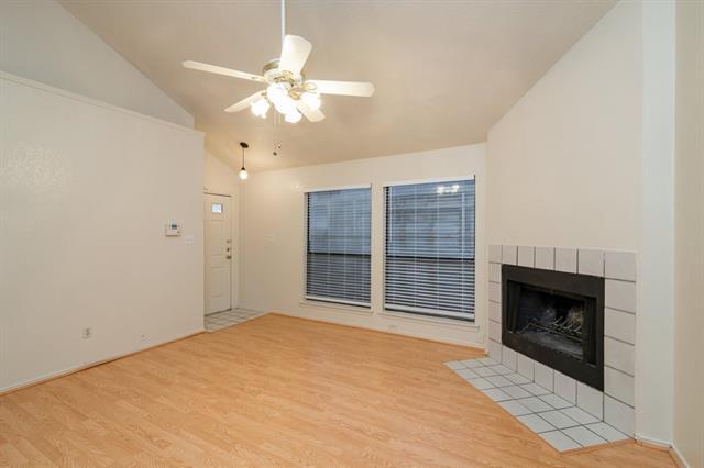 Foto del edificio - 4721 Wineberry Dr