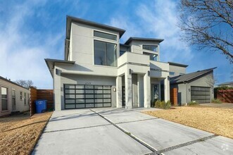 Building Photo - 4719 W University Blvd