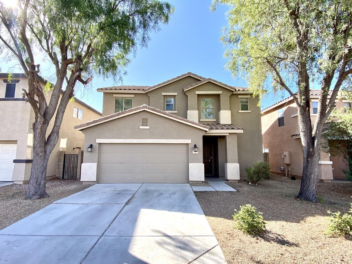 Foto principal - 45639 W Barbara Ln