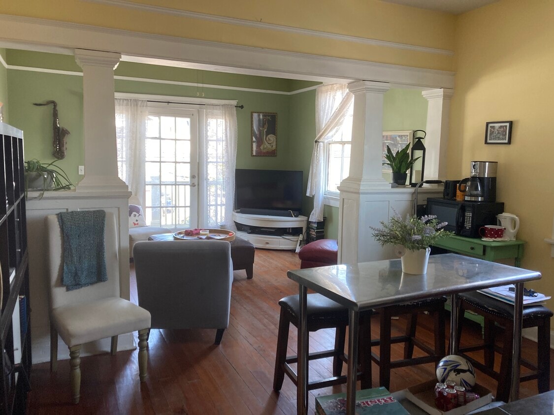 Sunny livingroom/kitchen - 1035 Treme St