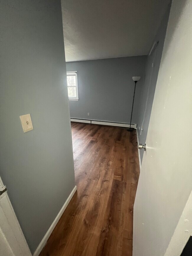 Foto del edificio - 1 Thompson Rd