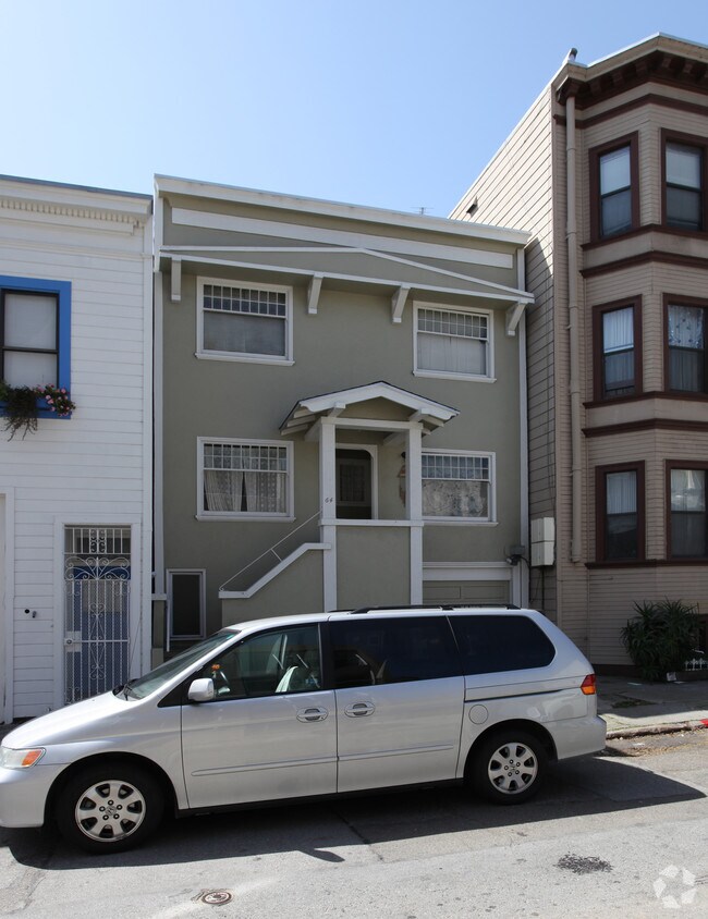 Building Photo - 64 Lafayette St
