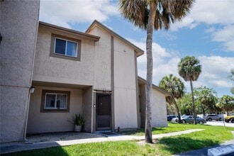 Building Photo - 6338 Newtown Cir