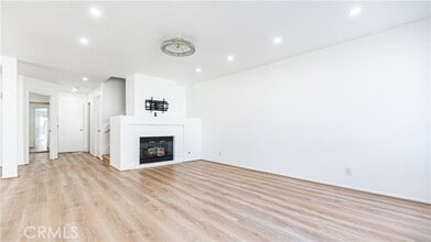 Building Photo - 19036 Singingwood Cir Building Photo - 19036 Singingwood Cir