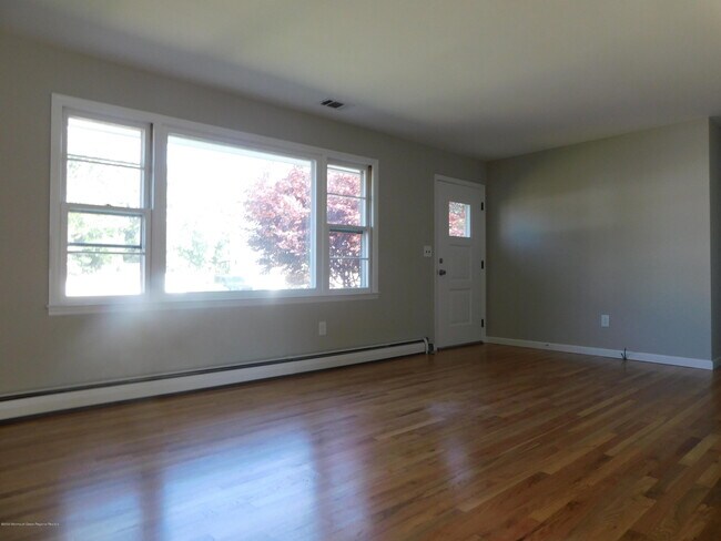 Building Photo - 508 Garden Pl