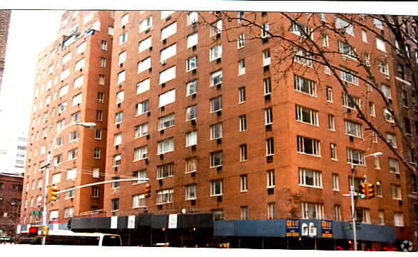 Building Photo - 976-996 Lexington Ave