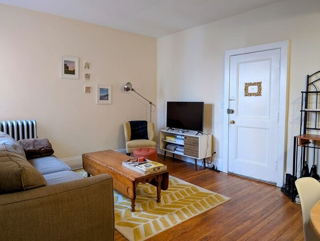 Photo - 9 Fuller St Apartment