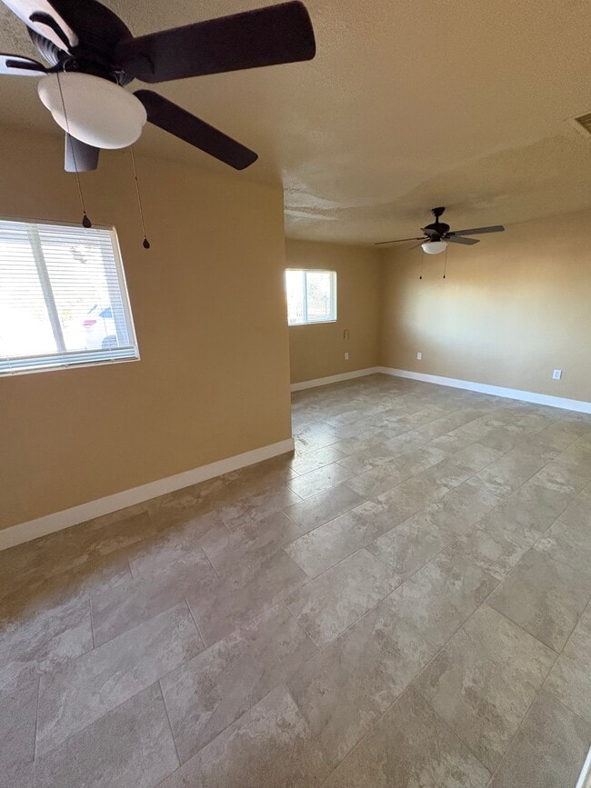 Building Photo - 250 S Grand Dr
