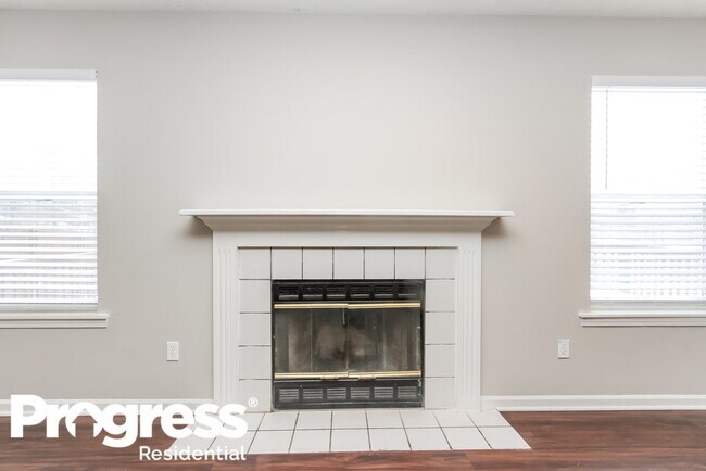 Building Photo - 6240 Cooper Pointe Dr