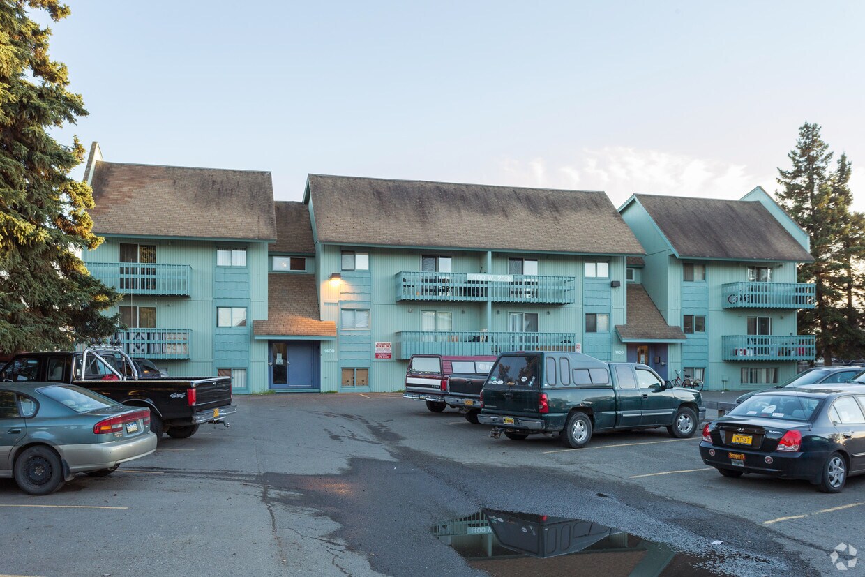 Primary Photo - Buscemi Apartments