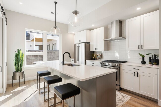 Foto del edificio - 8220 E 36th Ave