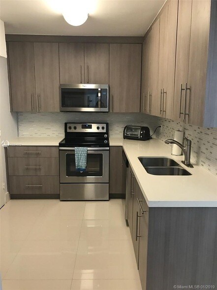 Foto del edificio - 3801 S Ocean Dr