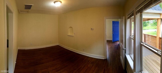 Building Photo - 2 br, 1 bath Duplex - 2863 E Admiral Pl