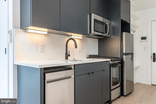 Foto del edificio - 965 Frankford Ave