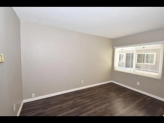 Foto del edificio - 4166 Fourth Ave