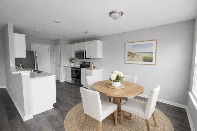 Foto del edificio - 211 Evans Ter