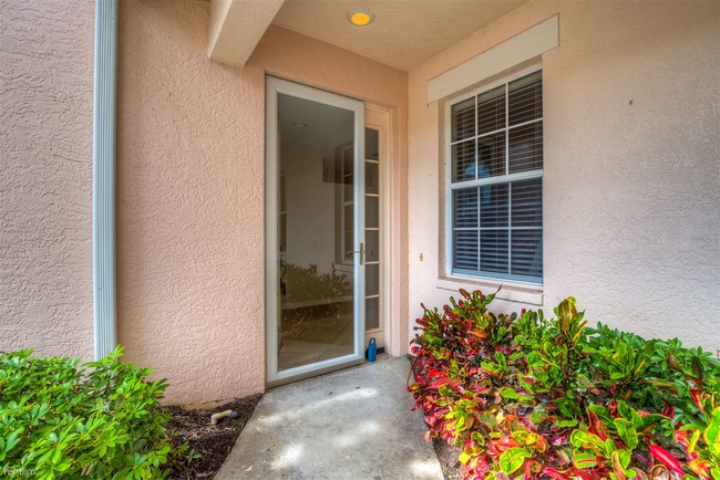 Foto del edificio - 8335 Whisper Trace Ln
