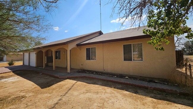 Building Photo - Comfortable Hacienda Living