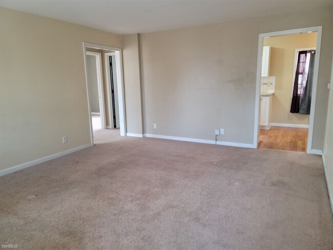 Building Photo - 2 br, 1 bath House - 2551 South Hydraulic ...