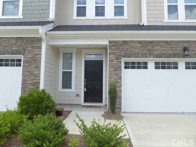 Building Photo - 1017 Craigmeade Dr