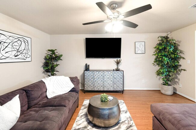 Foto del edificio - 7418 Lake Livingston Dr