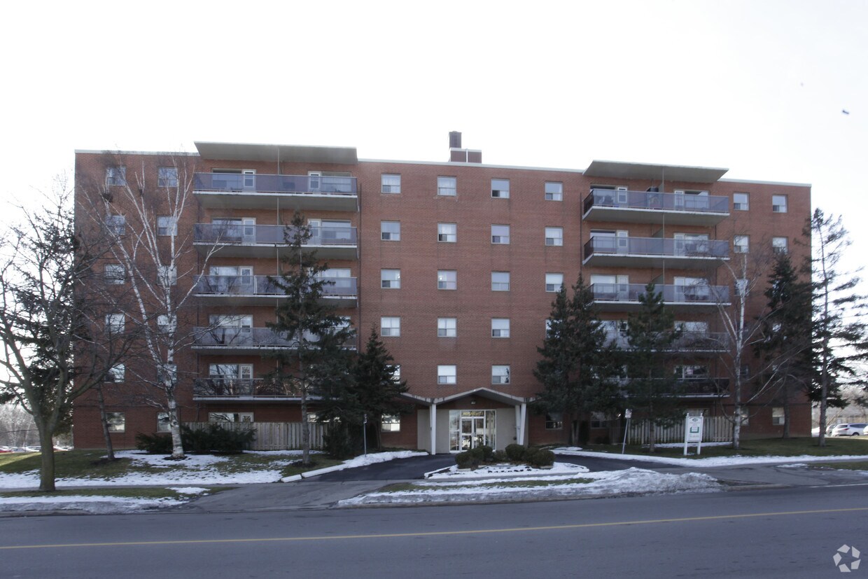 Photo du bâtiment - Fieldgate Apartments
