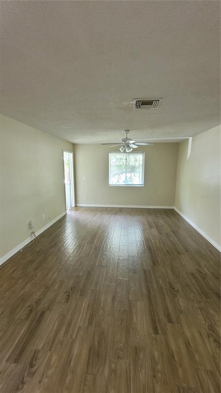 Building Photo - 640 Golden Raintree Pl