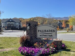 Building Photo - Palisades at Plott Creek