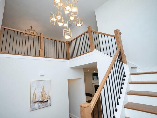 Building Photo - 6725 Dahlgren Ct