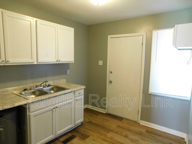 Foto del edificio - 2224 Gilbert St