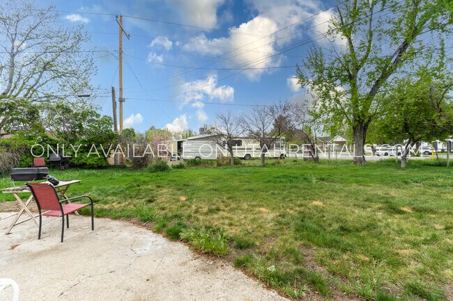Building Photo - 291 N 600 E