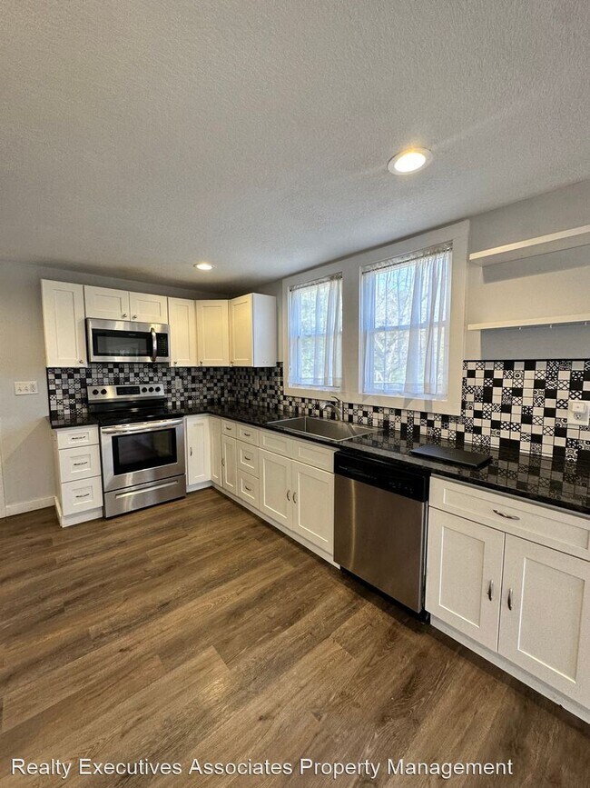 Foto del edificio - 3 br, 2 bath House - 2349 Brown Rd