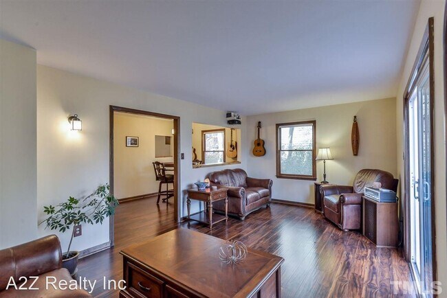 Building Photo - 3 br, 2.5 bath House - 105 Lantern Way