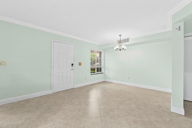 Foto del edificio - 111 Yacht Club Way