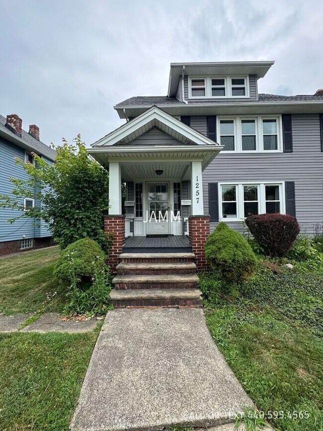 Foto del edificio - 1257 W Clifton Blvd