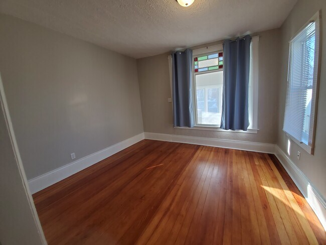 Building Photo - 840 F St