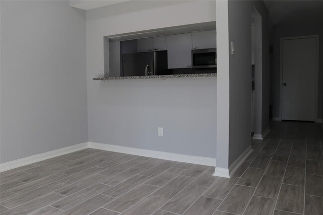 Building Photo - 12633 Memorial Dr