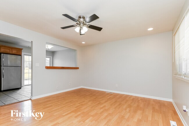 Foto del edificio - 1713 W Oakleaf Dr