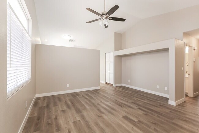 Foto del edificio - 4421 Ivory Jade Ave