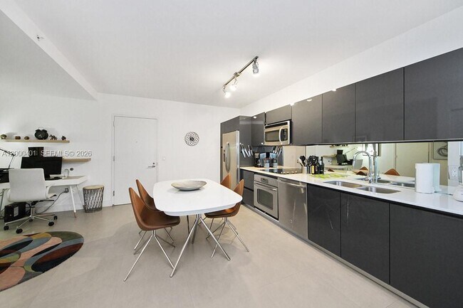 Foto del edificio - 31 SE 6th St