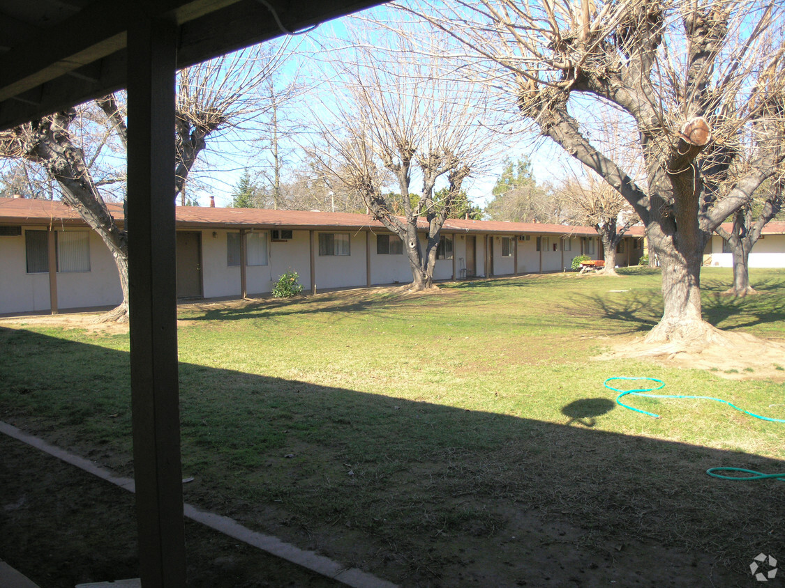 Building Photo - Parkside Apartments