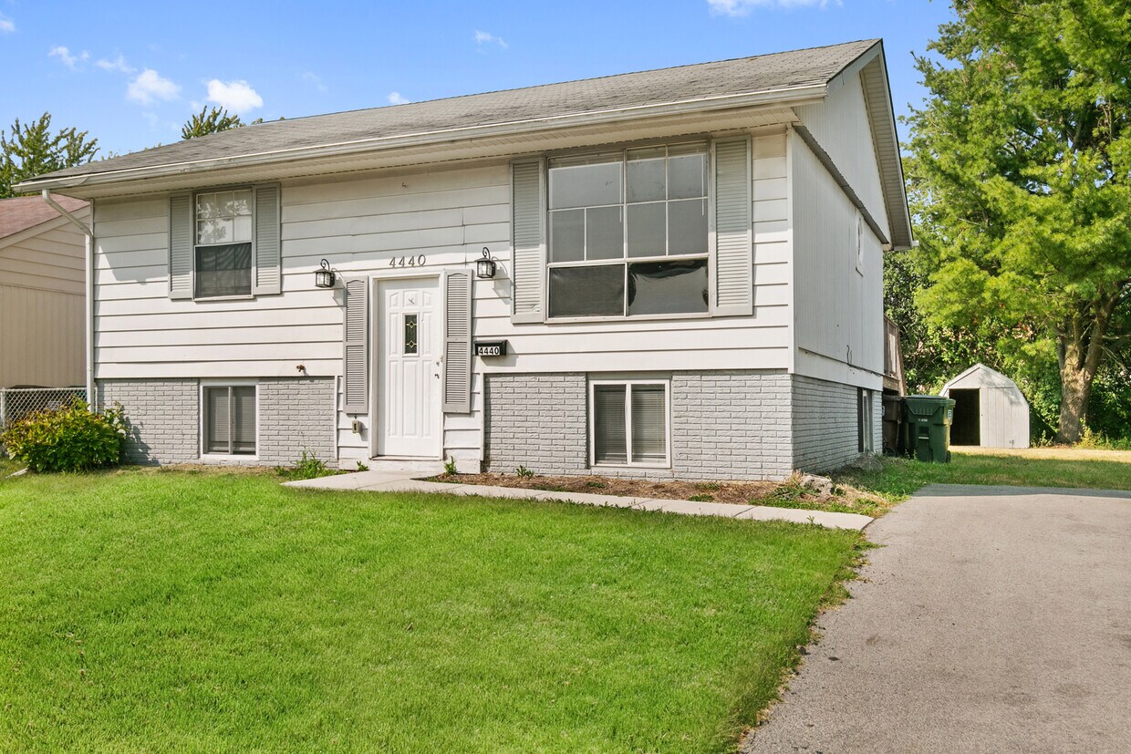 Primary Photo - 4440 Camden Ct