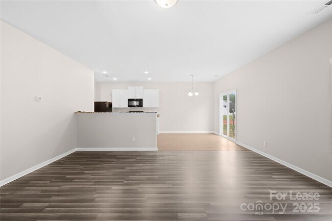 Building Photo - 9615 Weikert Rd