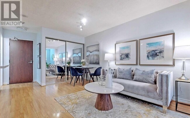 Building Photo - 1055 Bay St.