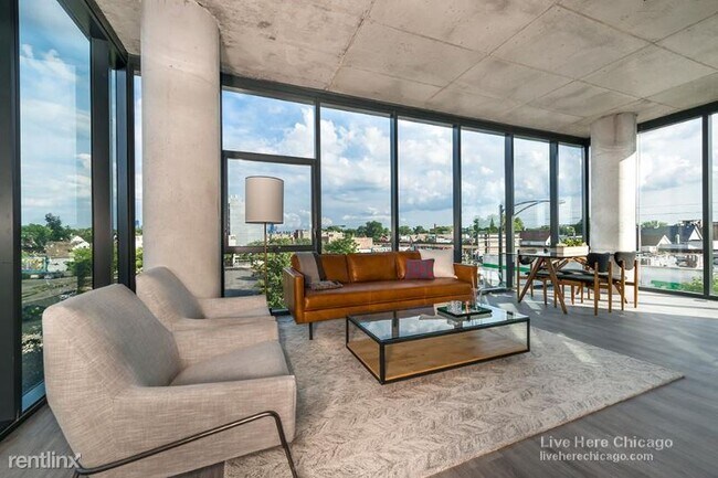 Foto del edificio - 2 br, 1 bath Condo - 2210 N Washtenaw Ave