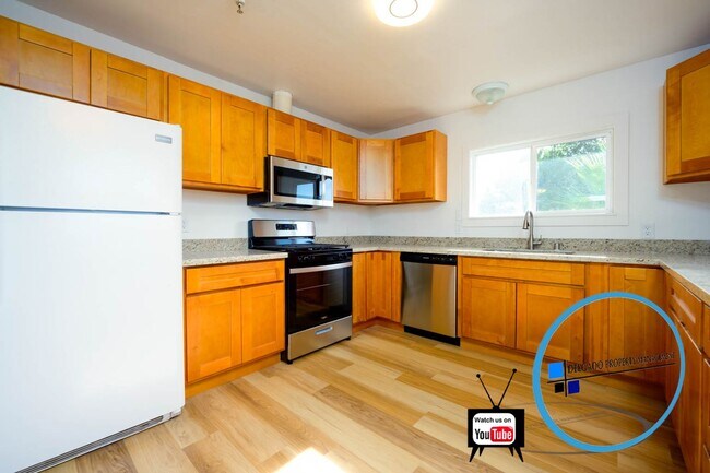Building Photo - American Canyon! Beautiful two bedroom