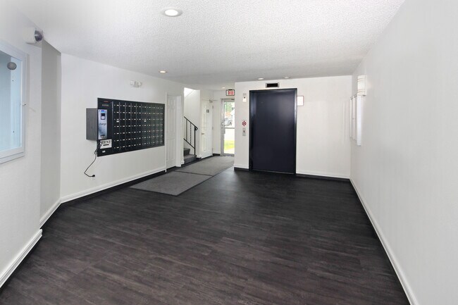 Correo/ascensor - Regency Park North