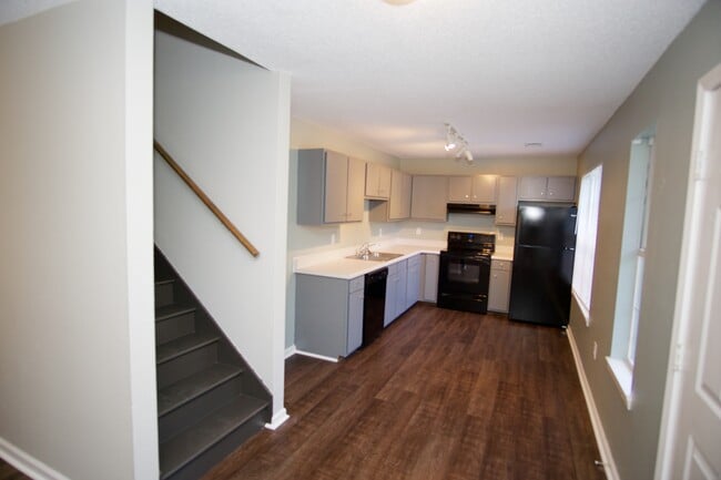 Foto del edificio - 138 Welch Place, unit 2