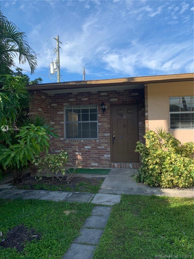 Foto del edificio - 2325 Taylor St